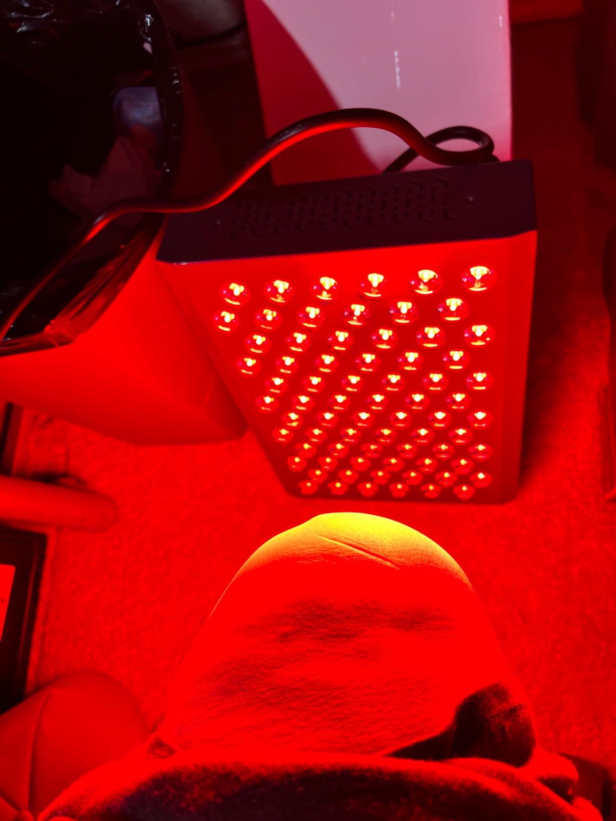 Hooga ULTRA Series upgraded features: modular connectivity, adjustable timer, customizable brightness, pulse functionality, zero flicker, low EMF, 4 wavelengths per LED