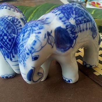 [引き取り限定]　陶器製　ゾウの置き物　‼️ 引き取り限定] 陶器製 ゾウの置き物 ‼️