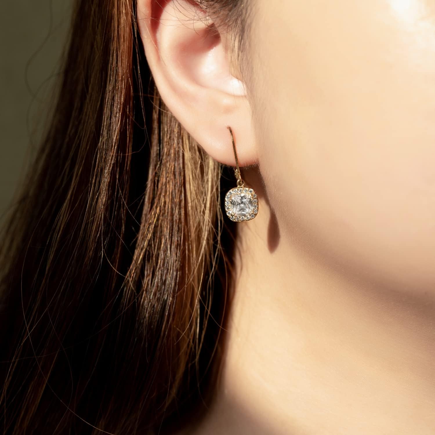 Marilyn Monroe Leverback Drop & Halo Earrings for Women | 14K Yellow Gold, Platinum Plated 925 Sterling Silver | 2 Carats Cushion Cut Cubic Zirconia CZ Simulated Diamond | Halo Drop Earrings