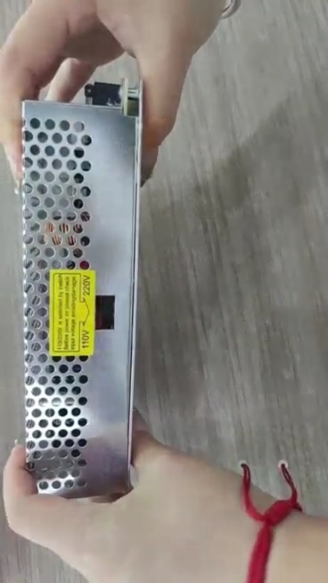 LEDMO Alimentation à Découpage 24V 10A 240W - Convertisseur AC 110V/220V Vers DC 24V Pour LED, CCTV Et Projets