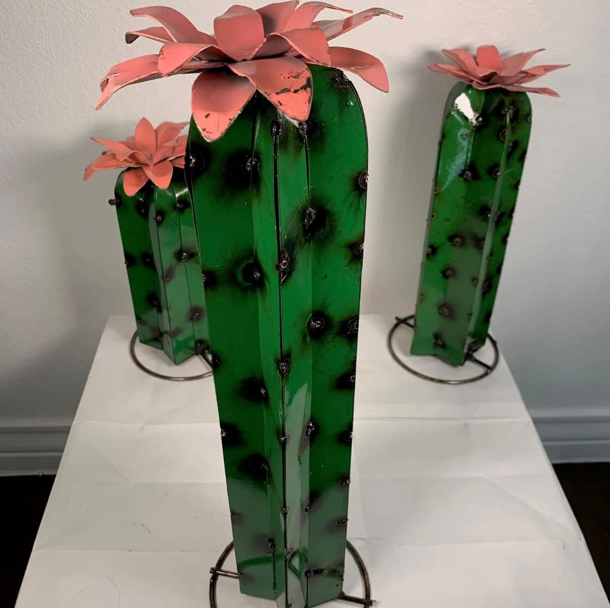 Metal Cactus Decor - Garden Art (Green 12 inches)