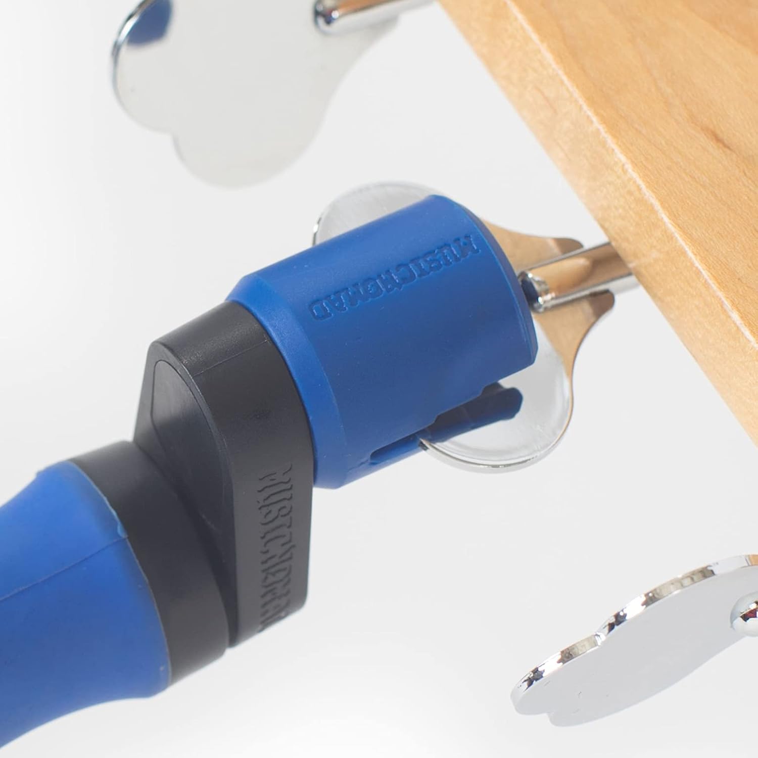 MusicNomad MN221 GRIP Guitar String Peg Winder, Rubber Lined & Dual Bearing : Musical Instruments