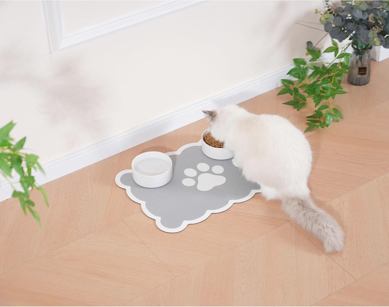 Kaseremy Pet Feeding Mat, Absorbent Mat for Dog Cat Bowls, Washable Quick Dry Non Slip Dog Food Mat for Floors (Grey, 30 x 50 cm) — image 1