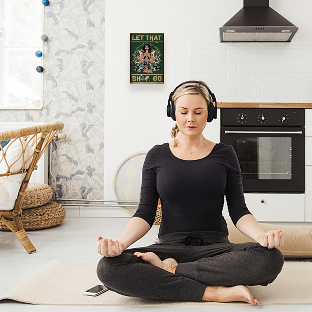 Retro Yoga Girl – Targa In Latta Decorativa Con Ragazza E Fiori, Citazione Ispiratrice Per Palestra E Casa