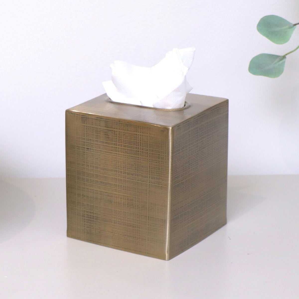 Melody Maison Brass Gold Textured Metal Tissue Box Holder