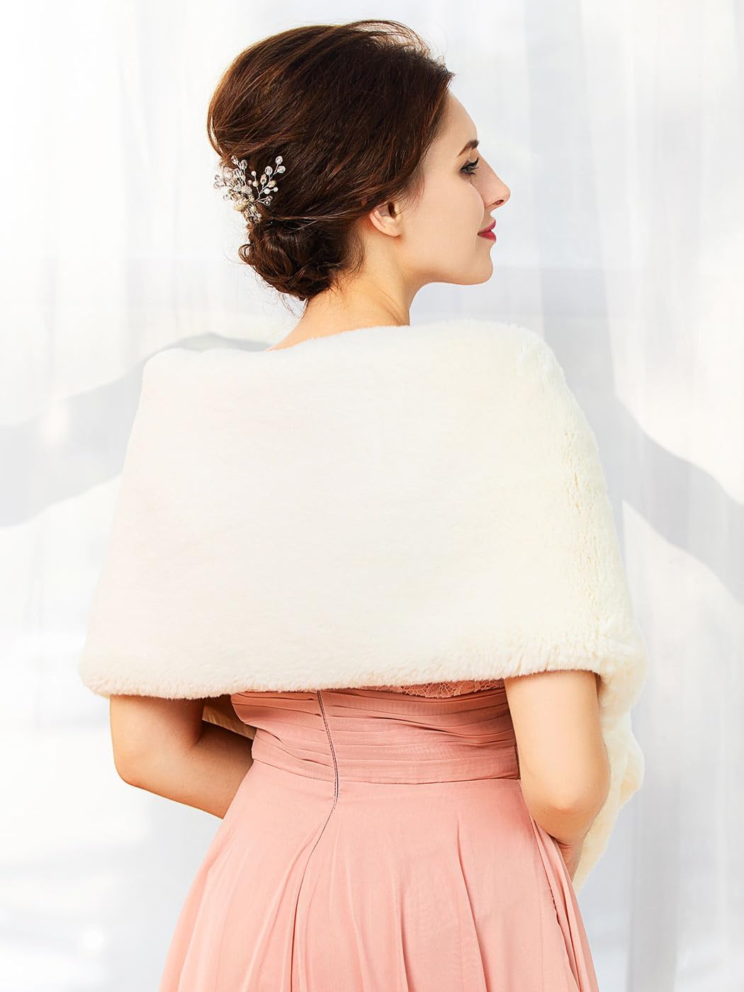 Women's 1920s Wedding Faux Fur Shawls and Wraps Bridal Winter Fur Stoles Scarfs with Brooch for Bride - Image 6