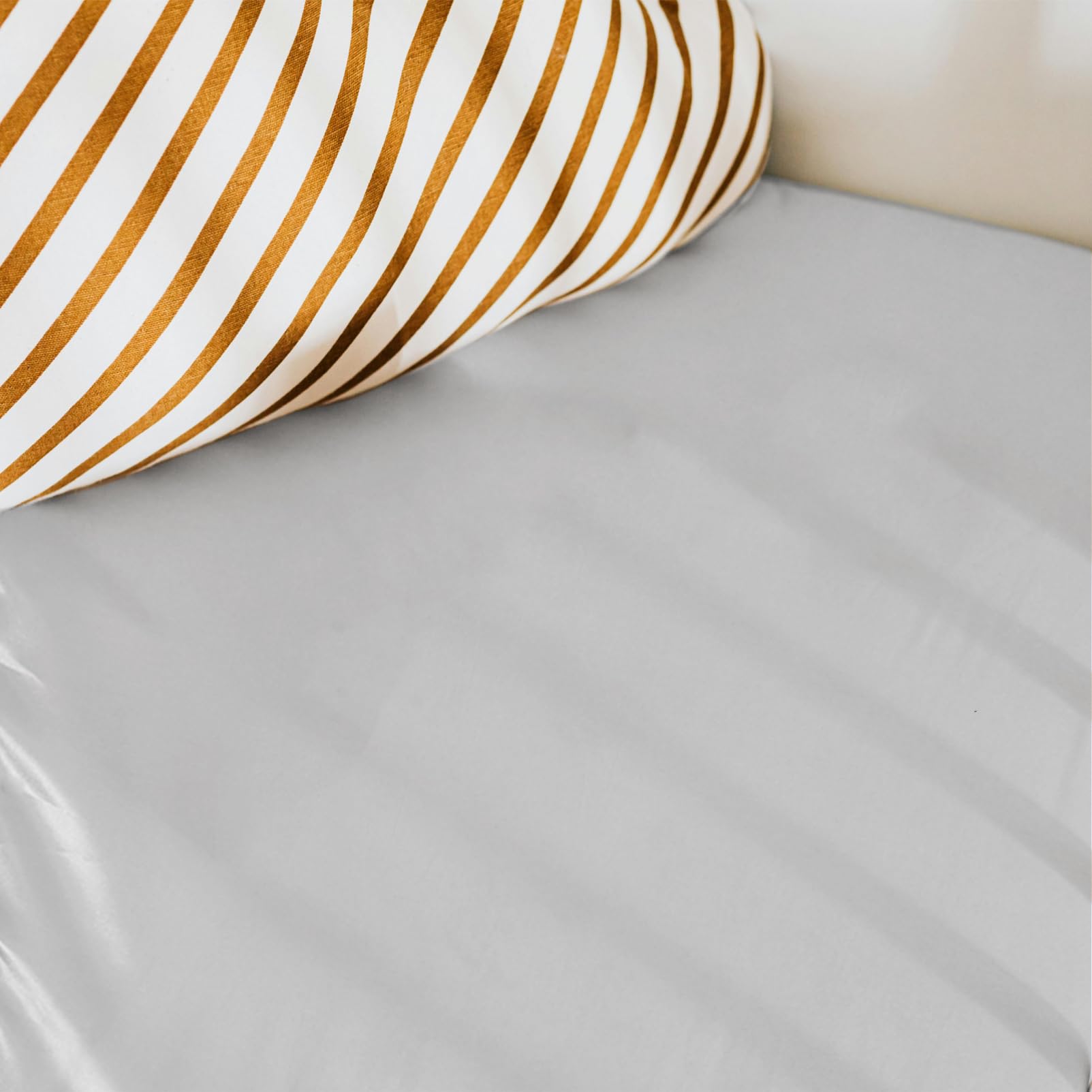 BESPORTBLE Lot de 2 Draps de Matelas en Microfibre Respirante pour Berceau, Housse Fine et Polyvalente Adaptée la Chambre du Bébé