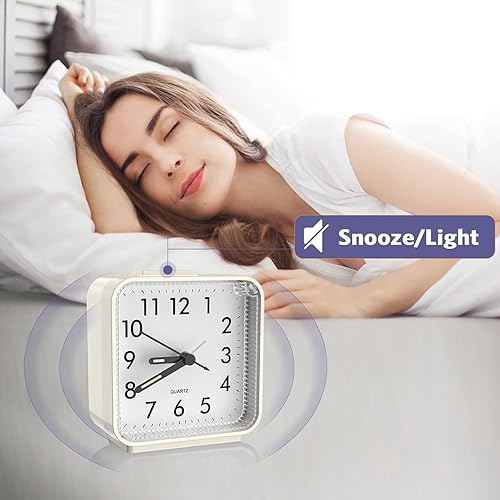 Miniatura 8 de Reloj despertador analógico, reloj de mesa sin tictac con manecilla luminosa y pantalla grande, reloj despertador silencioso a pilas con función de