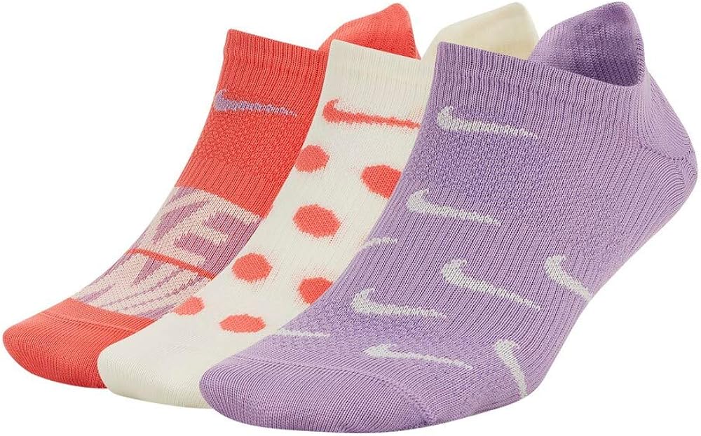 nike everyday plus lightweight socks