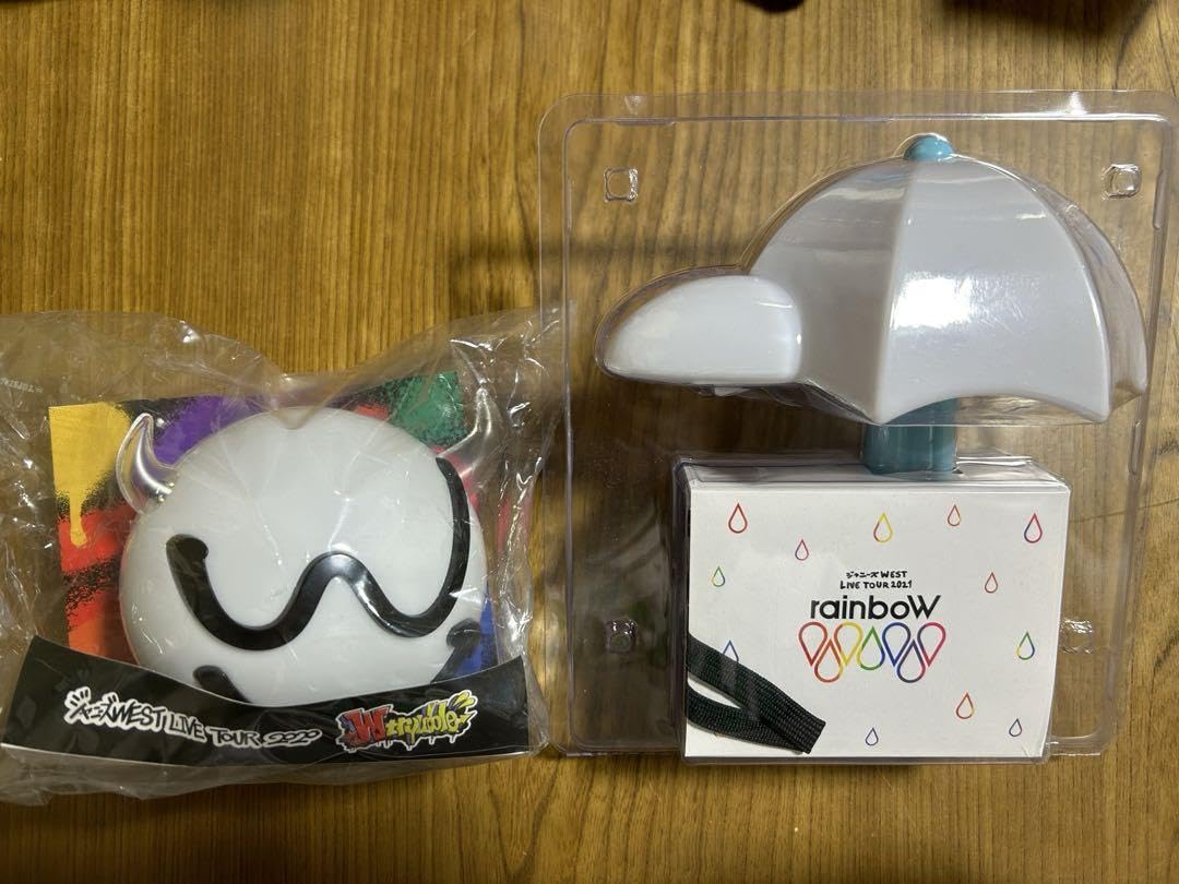 ジャニーズWEST - ジャニーズWEST ペンライト 2個セット Amazon.co.jp: ジャニーズWEST ペンライト 2個セット : おもちゃ