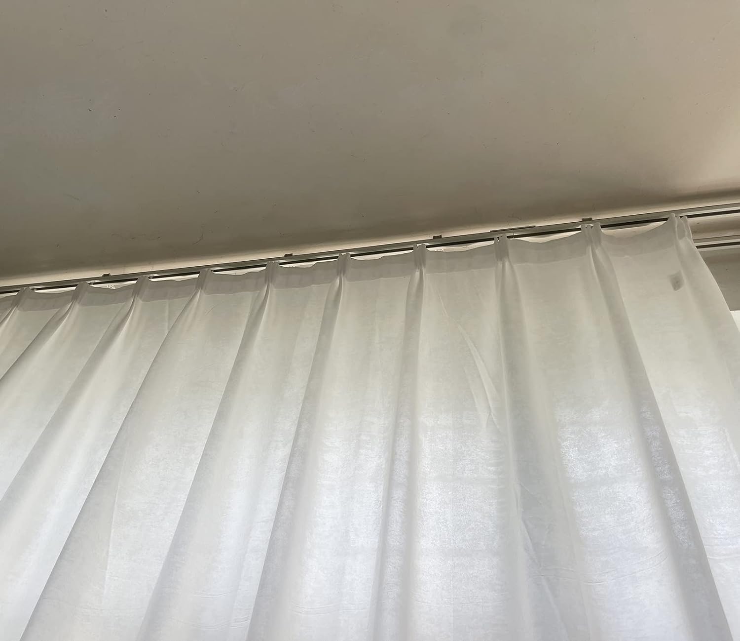 Karnisz z podwójną szyną, montowany na suficie, biała prowadnica, długość od 1 m do 8 m, do szpitali, biur i hoteli (300 cm/9,8 stopy)