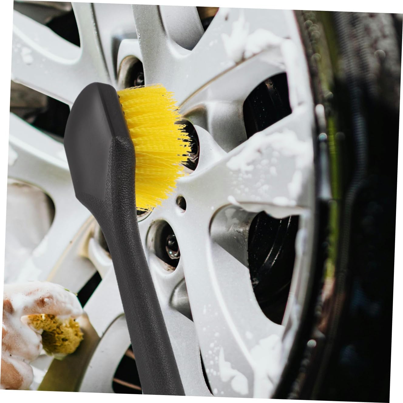 Long Handle Tire and Wheel Brush for Car Cleaning, Yellow Nylon Bristles Heavy Duty Auto Detailing Brush for Rims and Tires, Vehicle Wheel Cleaner Tool for Car Care