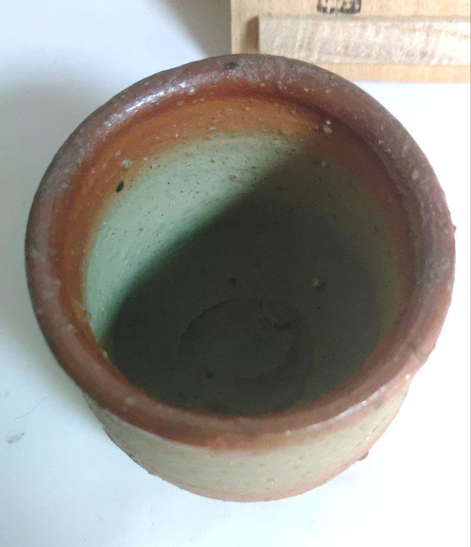 Amazon.co.jp: 金重愫 かねし まこと 緋襷 山窯 ぐい呑 酒呑