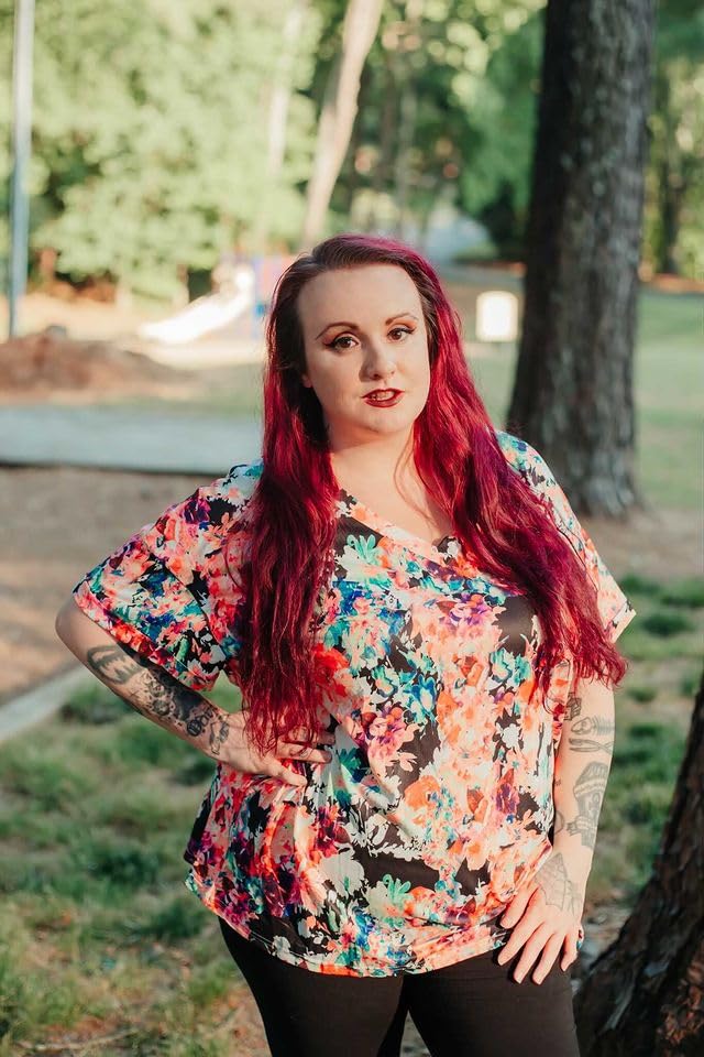 Image of TIYOMI Plus Size Tops for Women V Neck Tshirts Basic Tunic Casual Hawaii Floral Tie Dye Camo Summer Short Sleeve Tee XL-5XL
