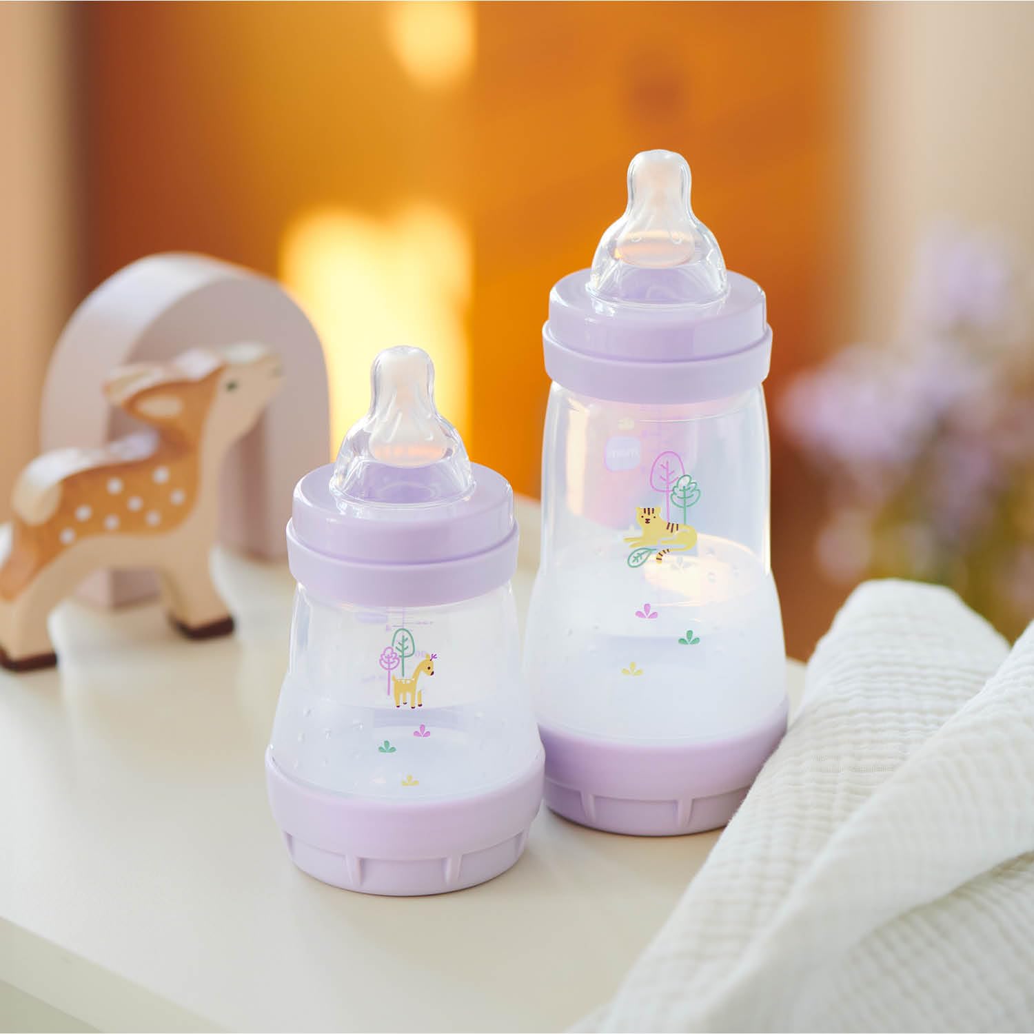 MAM Biberon Set Neonato con 2 biberon anticolica Easy Start 130 ml e 260 ml e Ciuccio Original Start, Riduce bolle d'aria e il rischio di coliche, Accessori neonati con tettarella in silicone, Rosa