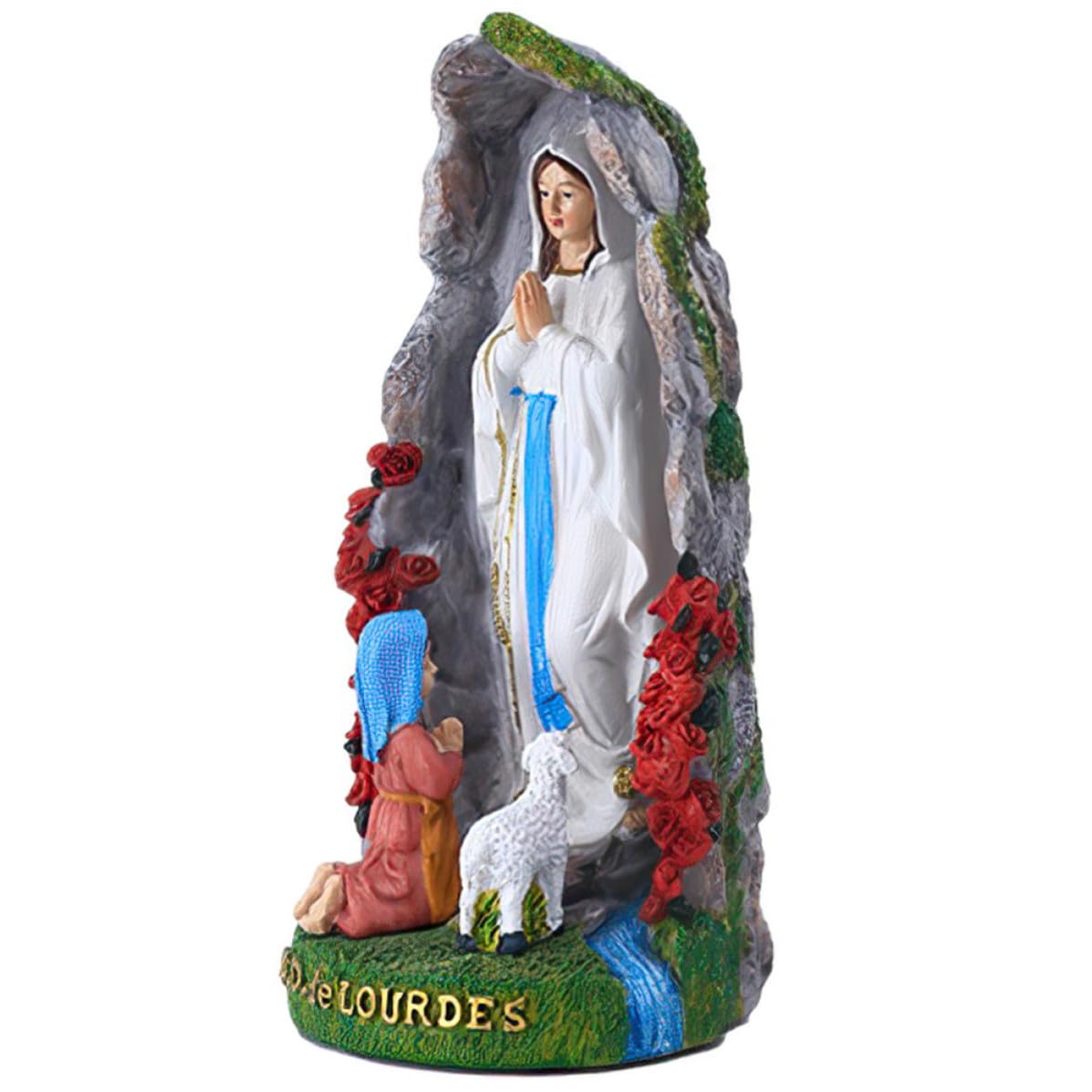 Statue religieuse délicate pour apaiser l'ambiance du bureau et de la maison