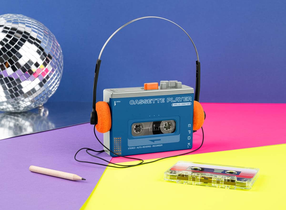 BIGBEN Baladeur Cassette Bluetooth 5.4, Enceinte BT, Lecteur Enregistreur, Auto-Reverse, Rechargeable USB-C, Pack Complet 4-en-1 avec Casque 3.5mm, K7 et crayon - idéal Mixtape – EPOK REWIND+ BTTAPEBL
