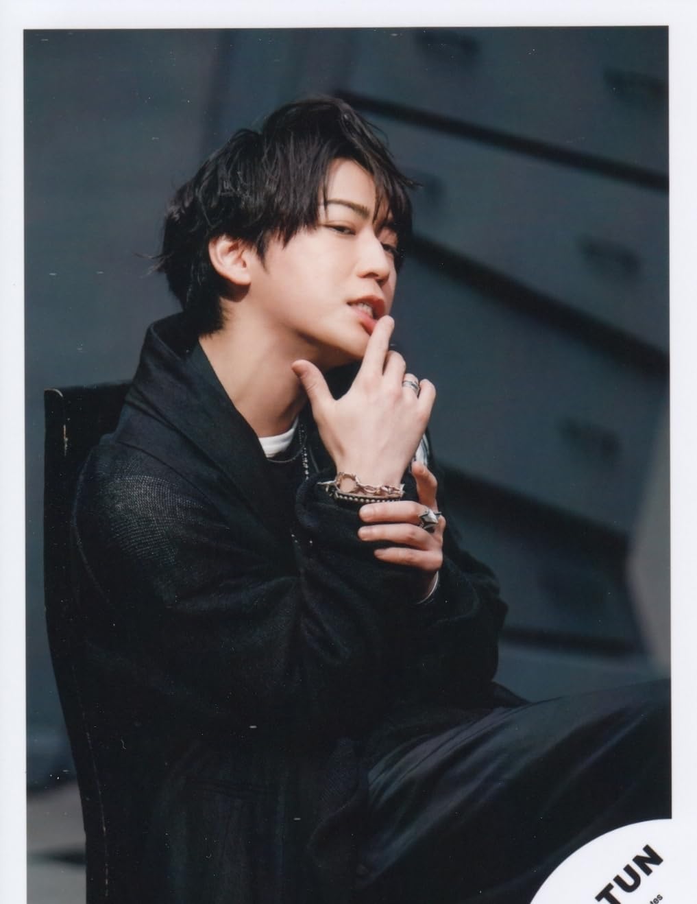 Amazon.co.jp: KAT-TUN 公式生写真 （亀梨和也）KA00069 : Toys & Games