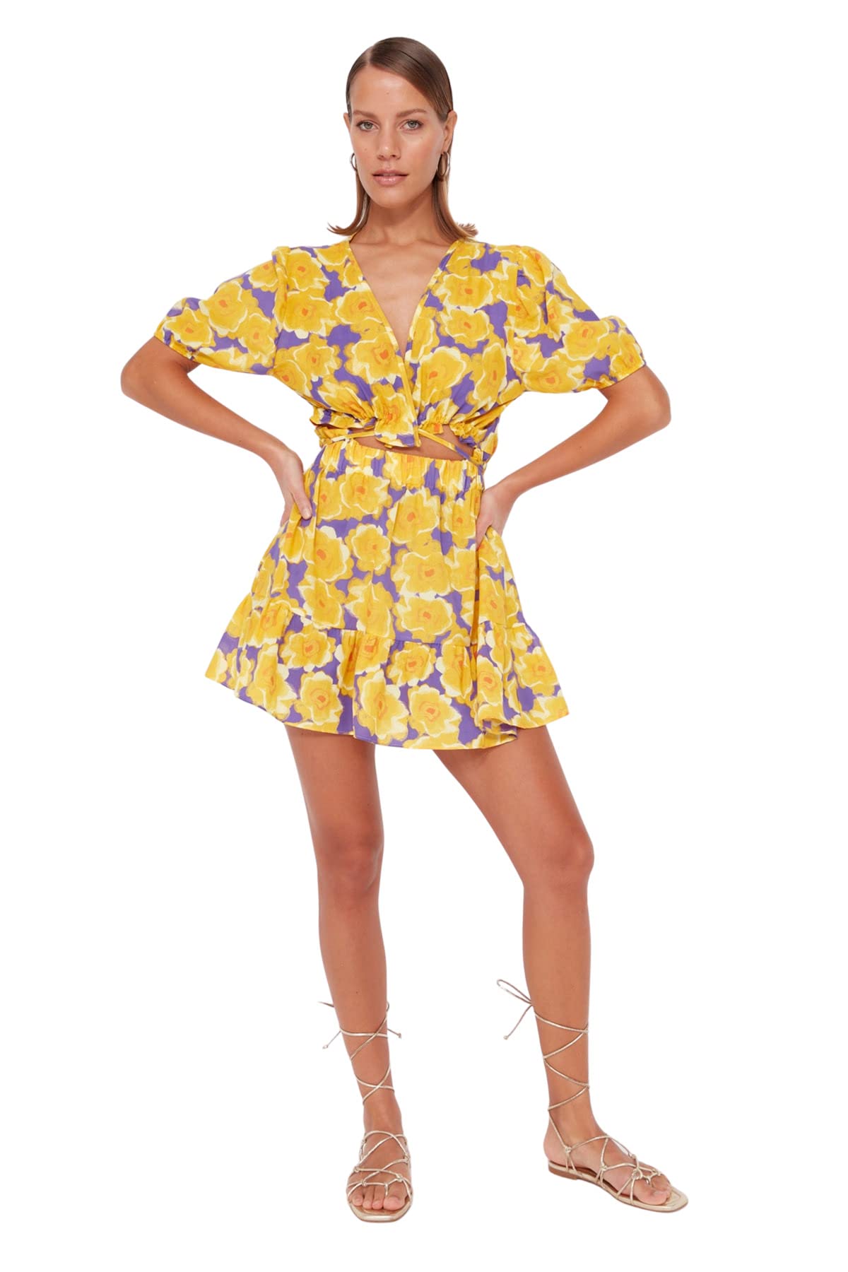 Trendyol Damen Gelb-Mehrfarbig Rüschensaum Tailliertes Gewebtes Kleid, S Größe 32