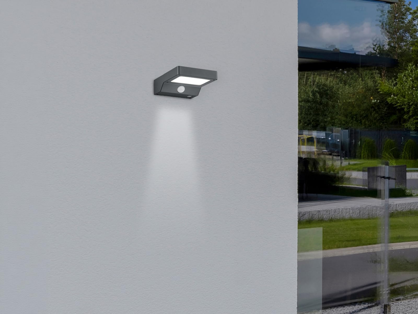 Zestaw 2 lamp solarnych na zewnątrz z czujnikiem ruchu, szerokość 12,5 cm