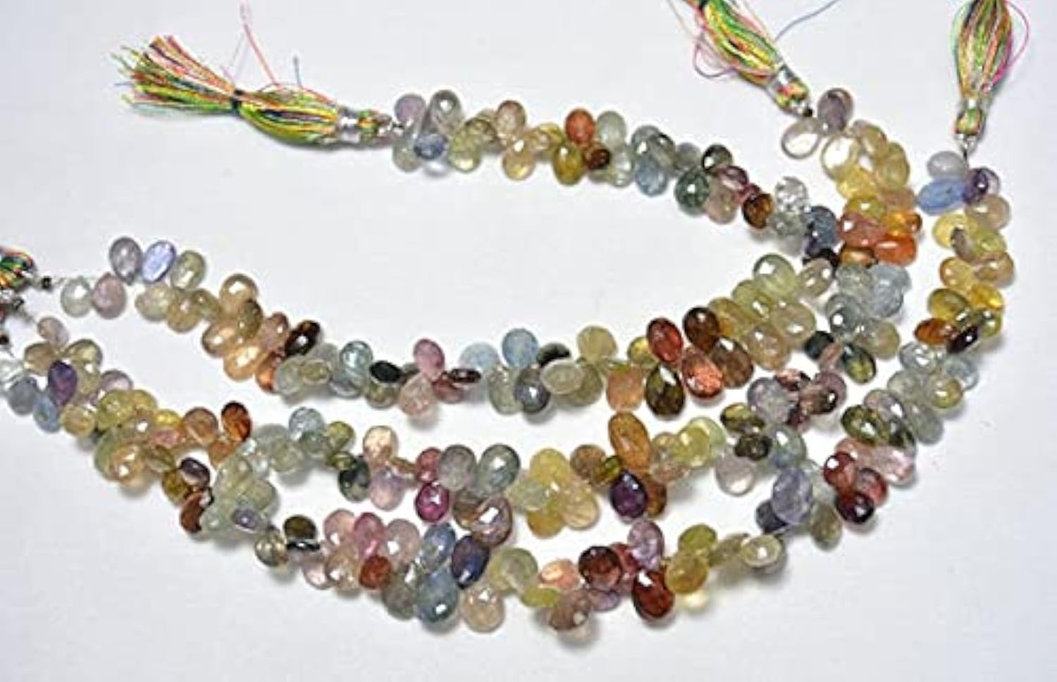 Perles saphir naturel pour bijoux : éliminez les composants en plastique ternes
