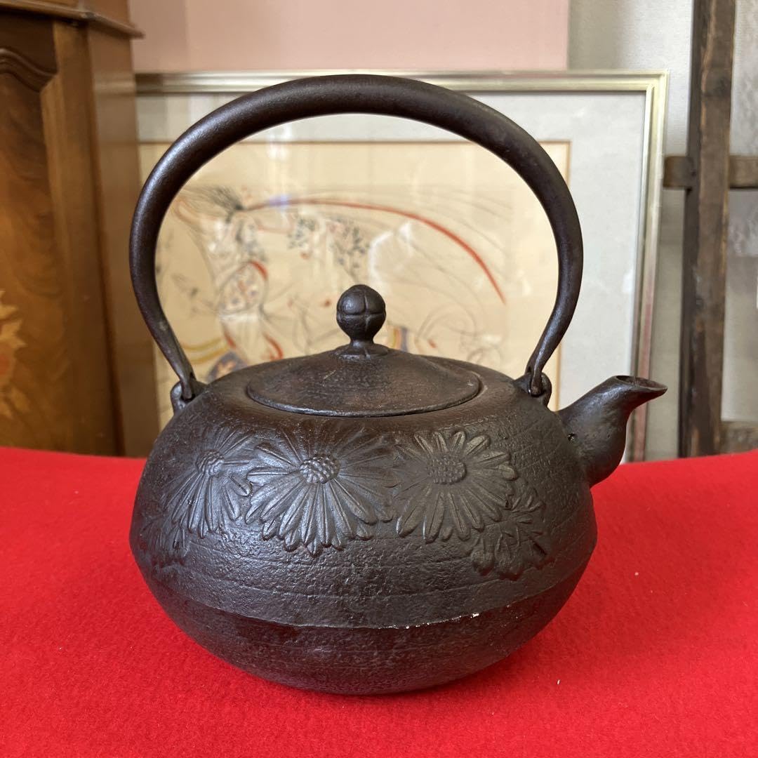 Amazon | 南部鉄器 南部 盛栄堂 鉄瓶 菊柄 1.5ℓ | ノーブランド