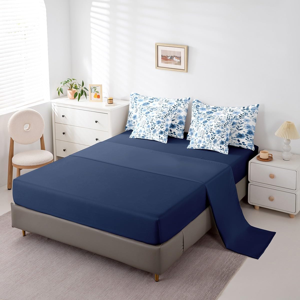 Erosebridal Blue and White Floral Twin Comforter Set with Sheets,Vintage Navy Blue Flower Bedding Set 7 Piece Bed in a Bag for Kids Girls,Botanical Plant Leaf Flowers Bed Set with Fitted+Flat Sheet image 5
