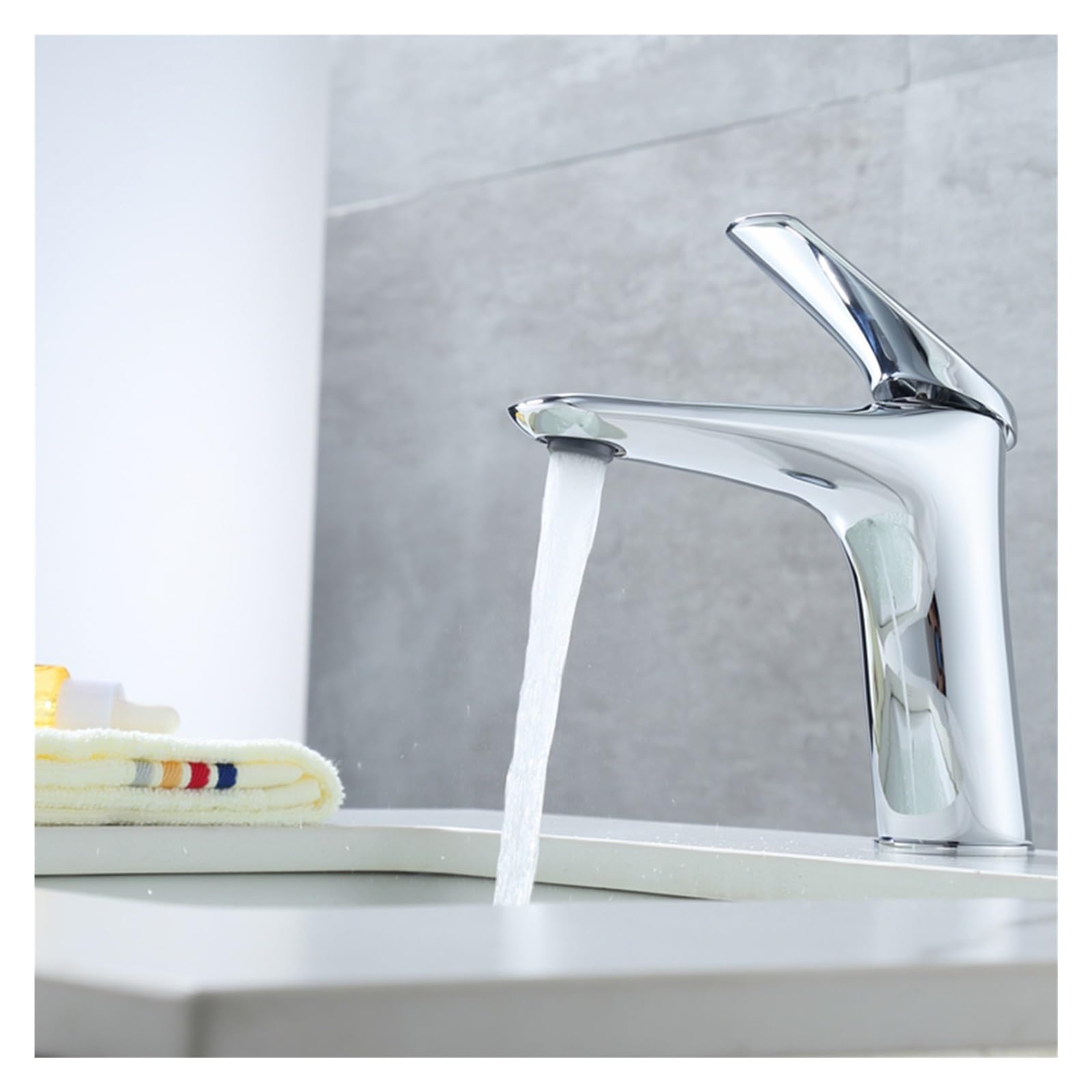 Mélangeur de lavabo économie d'eau et contrôle fluide de la température