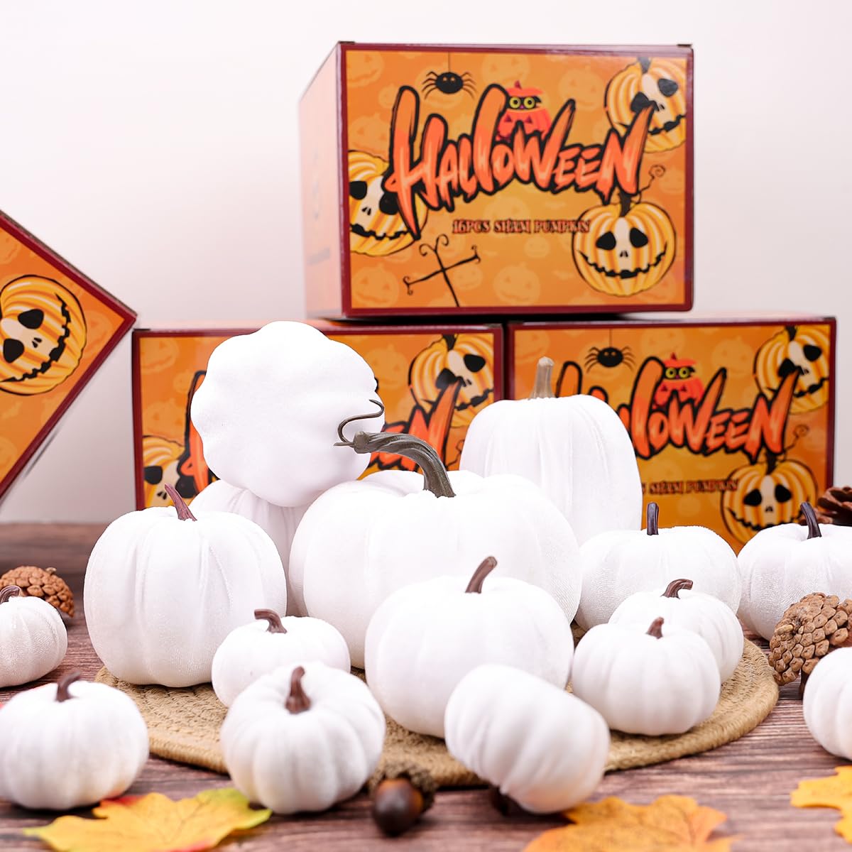 Decorazione artificiale di zucca di velluto 16pcs bianco assortiti Ringraziamento Piccolo tessuto zucche Halloween autunno tavoli centrotavola fattoria