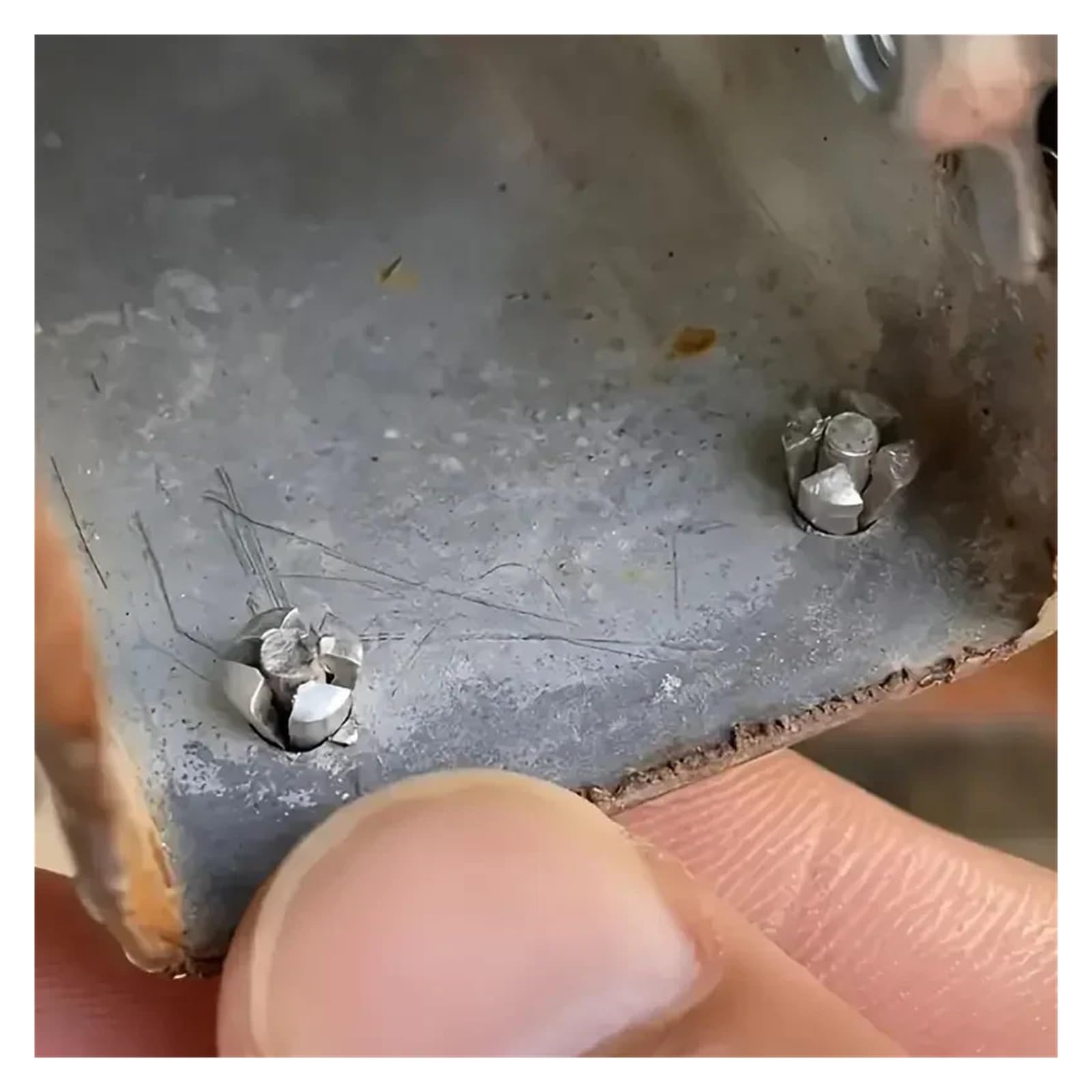 Nity rozprężne ze stopu aluminium, gwoździe młotkowe, nity przebijające, śruby stali nierdzewnej, elementy mocujące do ścian płytowych(300pcs,11mm)