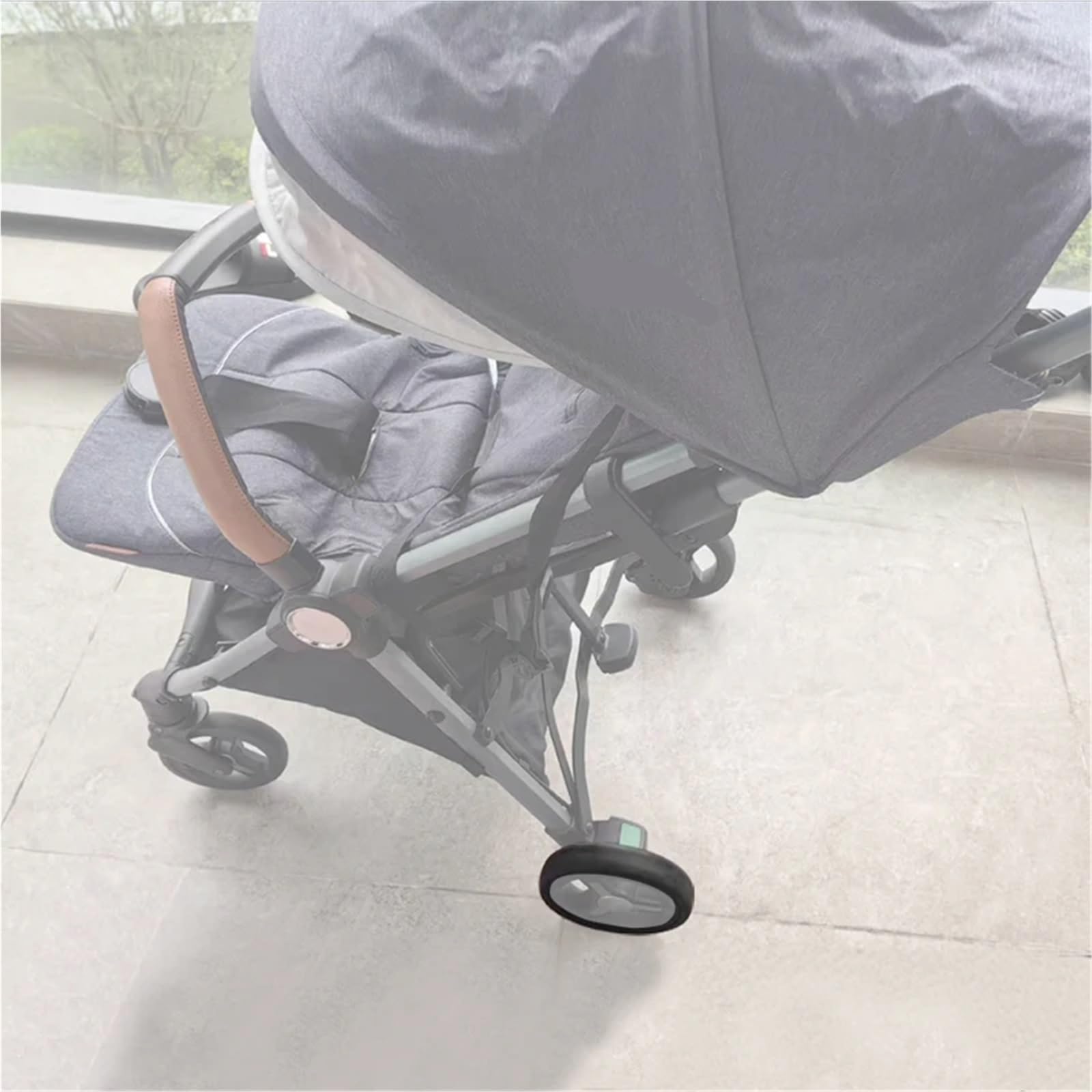 Pneu de roue arrière jet personnalisé également compatible avec la housse de pneu arrière Silver Cross Nova en polyuréthane sans chambre à air pour poussette bébé accessoires de rechange