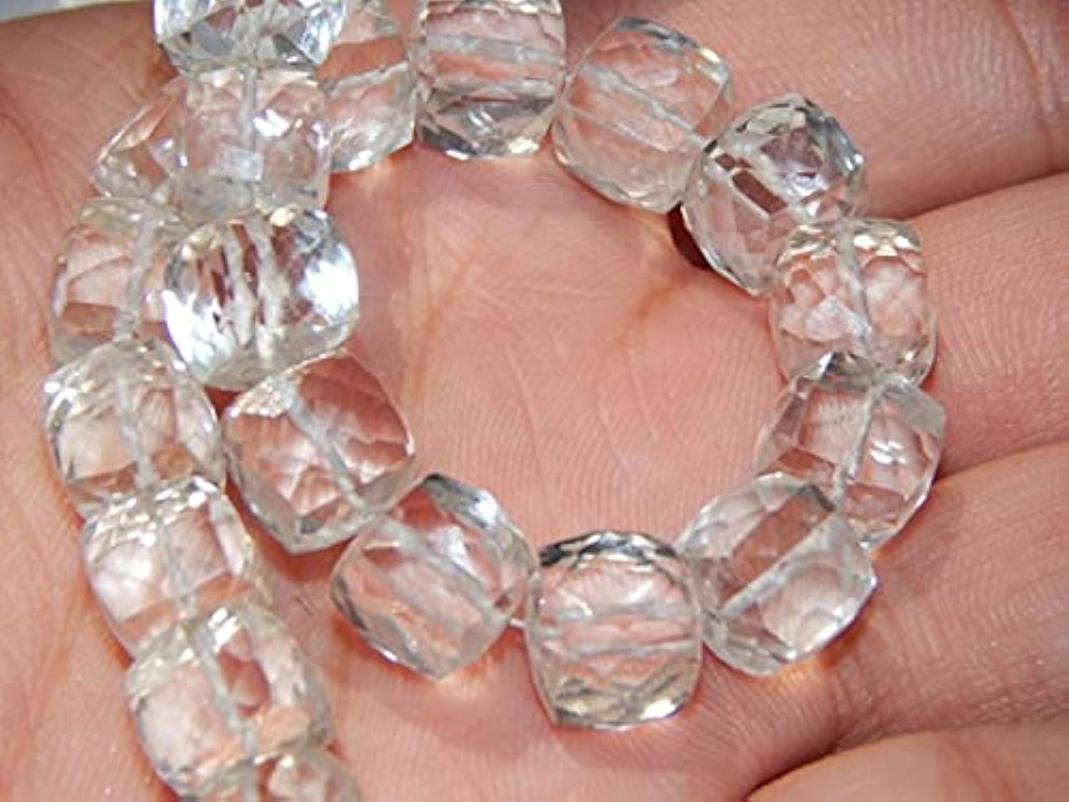 Perles cubes cristal 3D LKBEADS micro-facettées 9x9.5mm fil 8.5 pouces pour bijouterie
