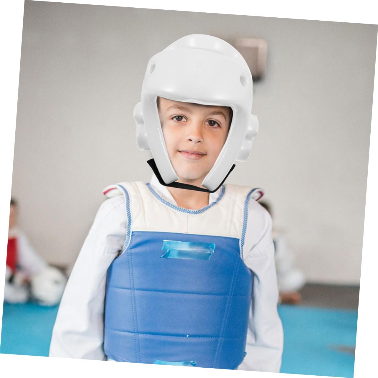 Casco da Boxe in Pu Bianco Regolabile per Taekwondo e Karate | Protezione da Allenamento, Vestibilità Sicura, Adatto a Sparring e Pratica Quotidiana