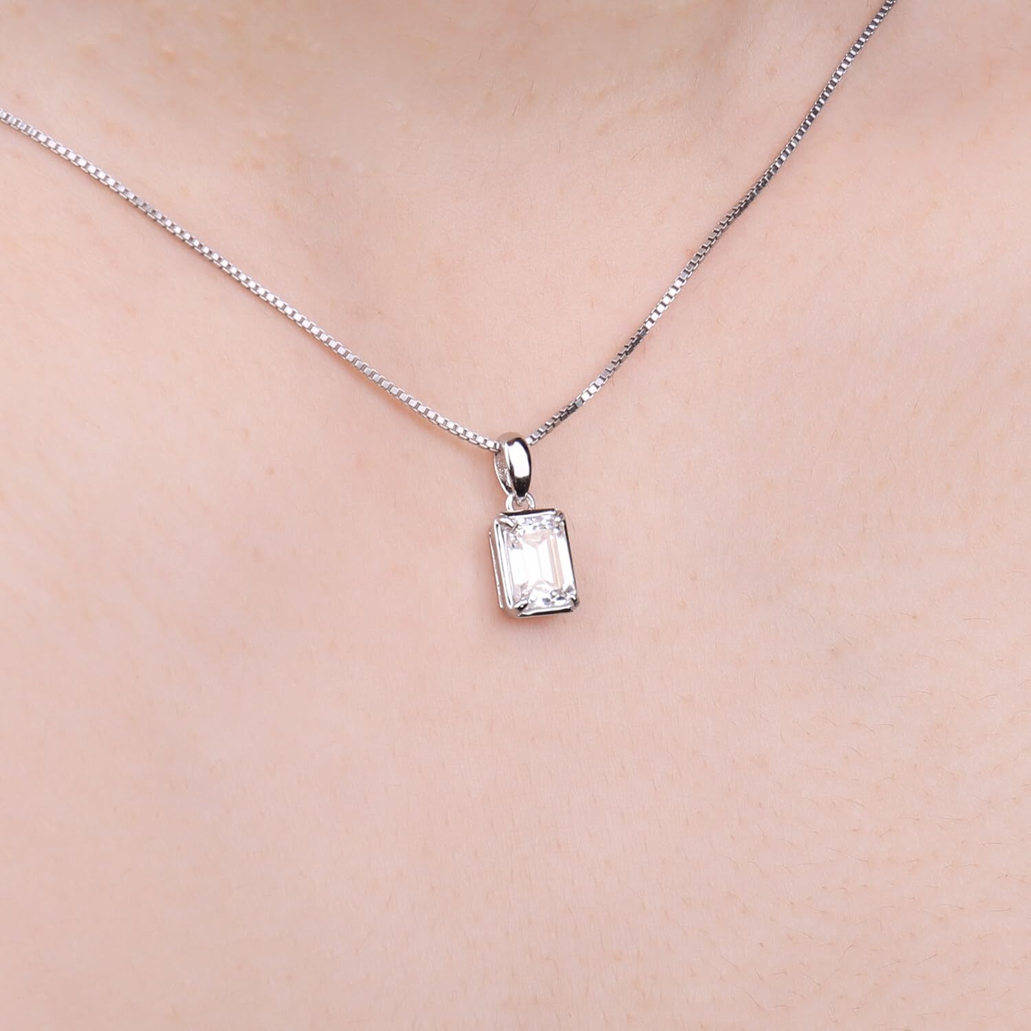 JewelryPalace 1ct Collana Solitario Donna Argento 925 con Creato Moissanite, Collana Ciondolo Pietra a Taglio Smeraldo con Catena Veneziana Maglia 45cm, Collane Pendenti in Tre Ori Set Gioielli Donna