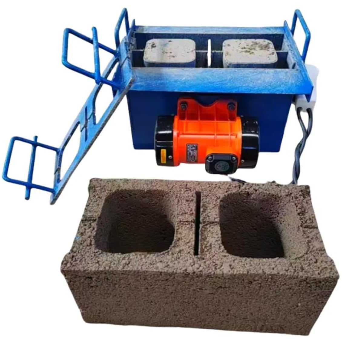 Macchina per la formatura di blocchi di cemento, creatore elettrico cavo, formatura rapida in 45 secondi, frequenza di vibrazione 212 volte/min, produce 30 mattoni/ora, design compatto