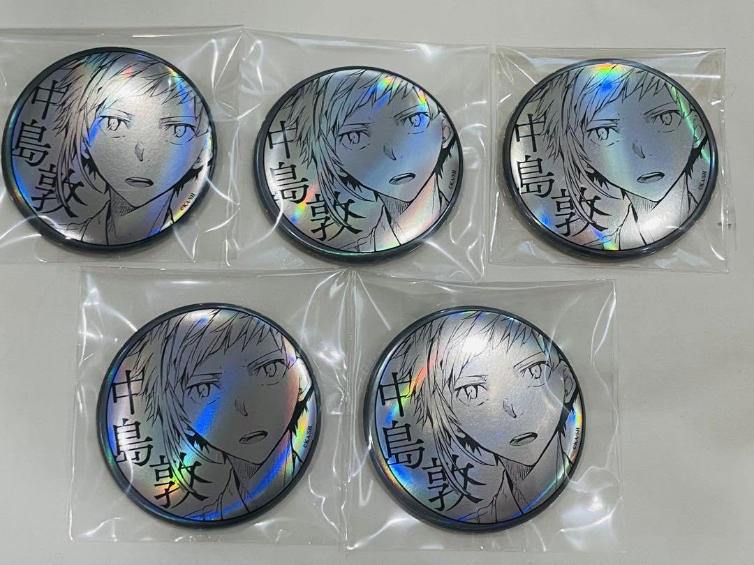 文豪ストレイドッグス　缶バッジ　大博覧会　ホログラム缶バッジ　ランダム　40点 グッズ | 「文豪ストレイドッグス大博覧会」公式サイト