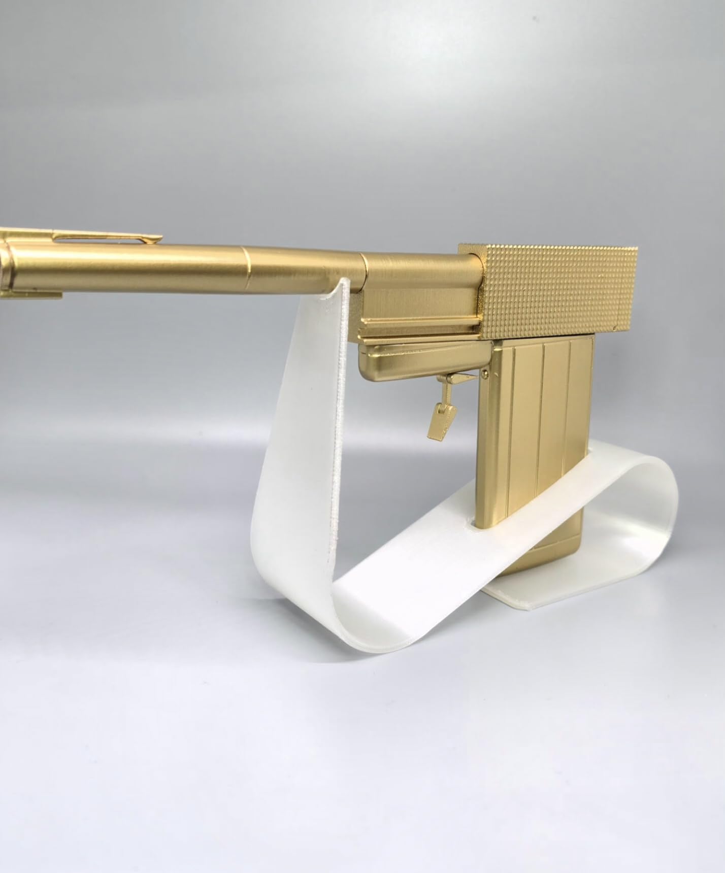 Golden Gun Style Display Prop – 3D Printed Fan-Made Collectible Model for Retro Spy Decor, Memorabilia & Cosplay