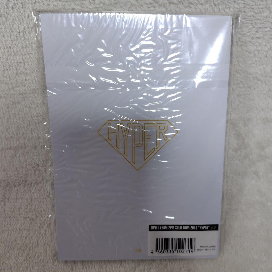 Amazon.co.jp: 2PM ジュノ ジャニー ＆ ウォリ BOOK Feat.JUNHO