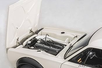 リバティウォークKPGC10 1／18ミニカー 05 1/18 Ignition Model Nissan KPGC10 Skyline GT-R Hakosuka LB