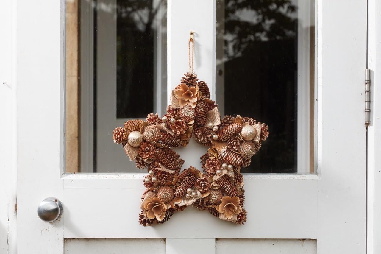 Smart Garden Goldener festlicher Stern Weihnachtskranz - Blumen, Kugel und Tannenzapfen - 35 cm - Innen- und Außenbereich - Weihnachtsdekoration, perfekt für Haustüren und Zuhause