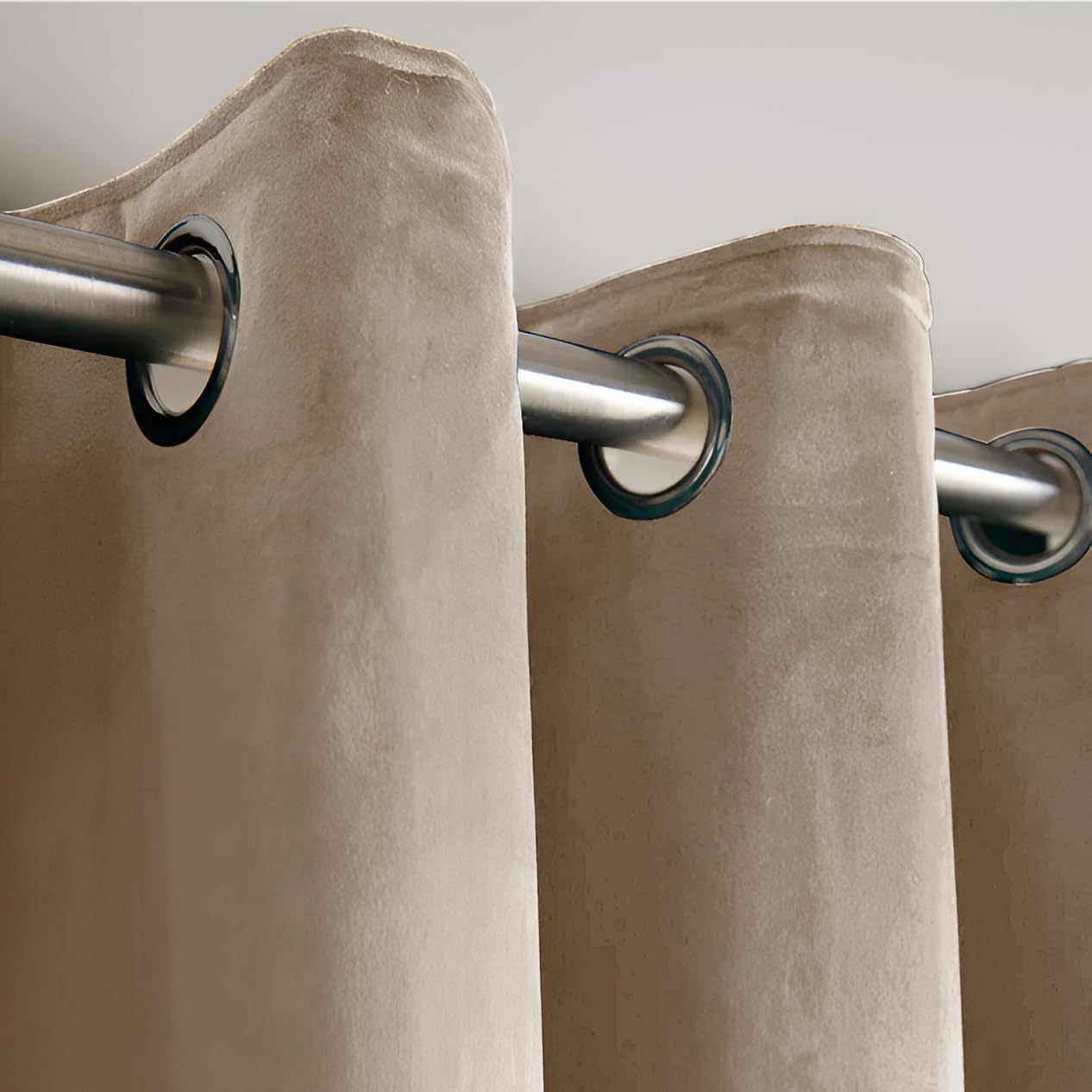 Opulent Dreams Crushed Velvet Curtains, Fully Lined & Room Darkening, Eyelet Ring Top for Bedroom & Living Room - Image 3