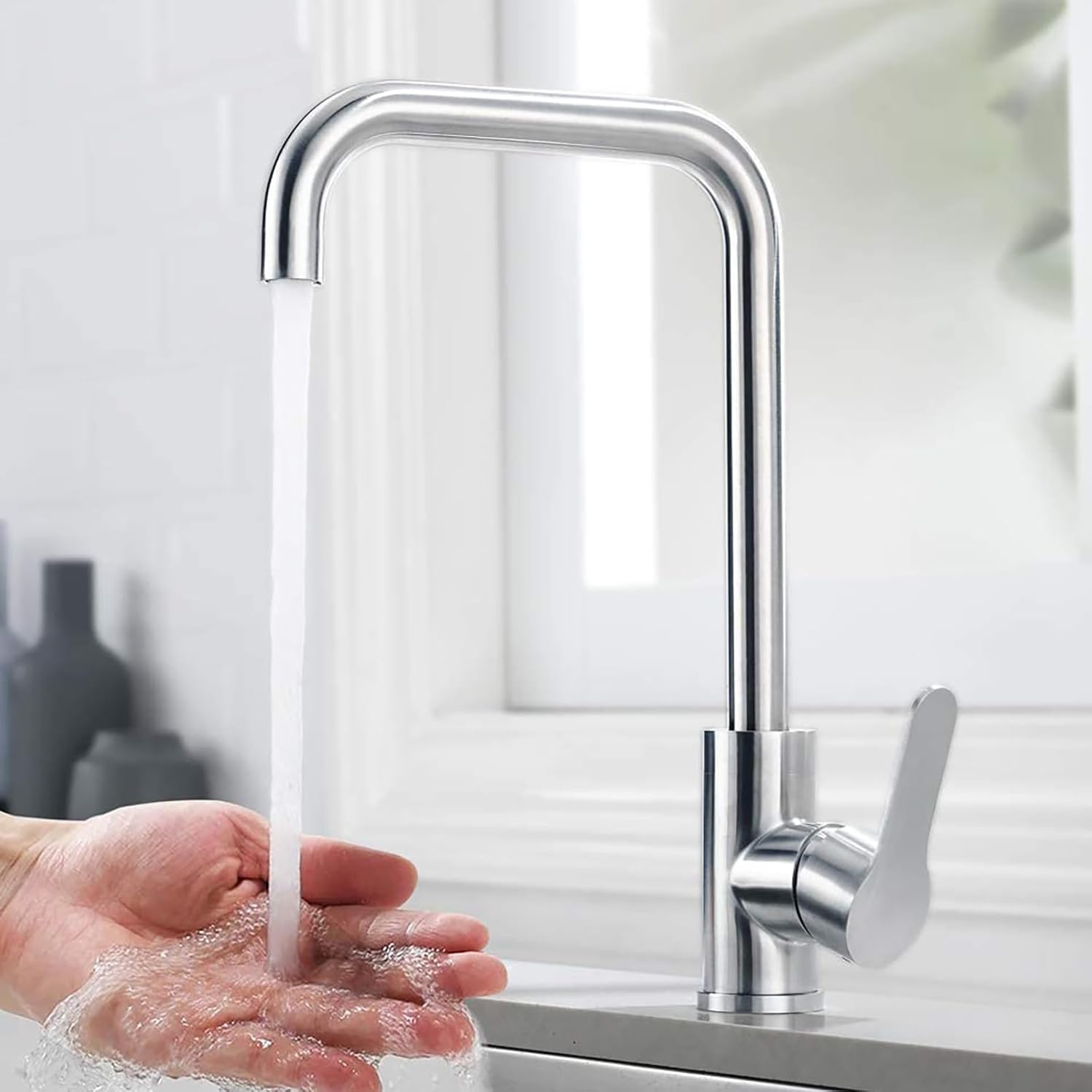 XWIHTR miscelatore rotante a 360° caldo e freddo per cucina in acciaio inox, miscelatore monocomando per lavello doppio, antigoccia con rubinetto silenzioso per lavello per verdure (cromato)