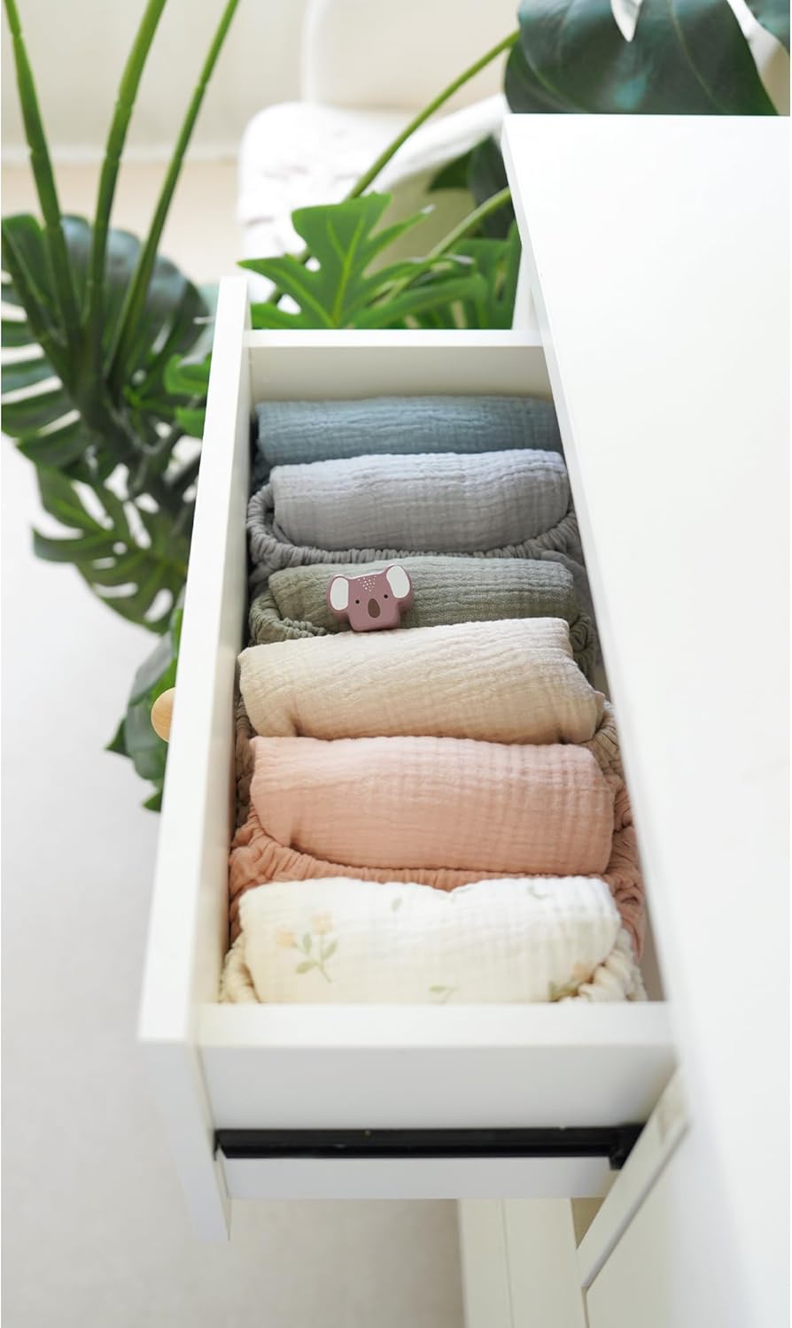 2 Pack Muslin Fitted Bassinet Sheets for Babies, Soft & Breathable 100% Cotton Bedside Sleeper Bassinet Sheet, Moses Basket Oval Rectangle Pad/Mattress (Pink) - Image 7