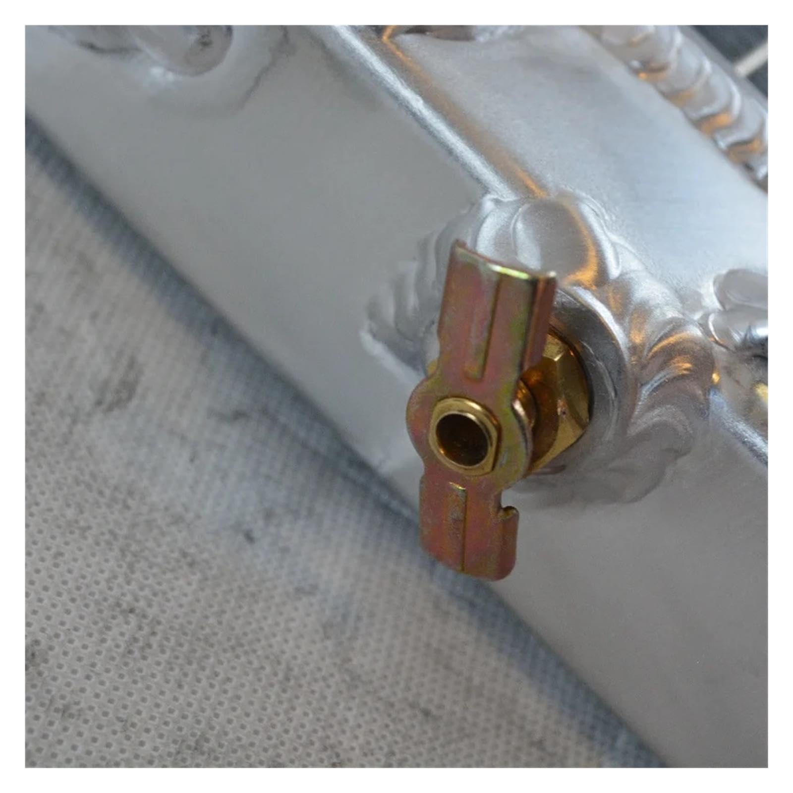 Xuanqingyi Store Compatible con Mazda B2500 B2600 BT-50 1999-2006 2006-2011 2.5L 2.6L radiador de aluminio Radiadores y piezas