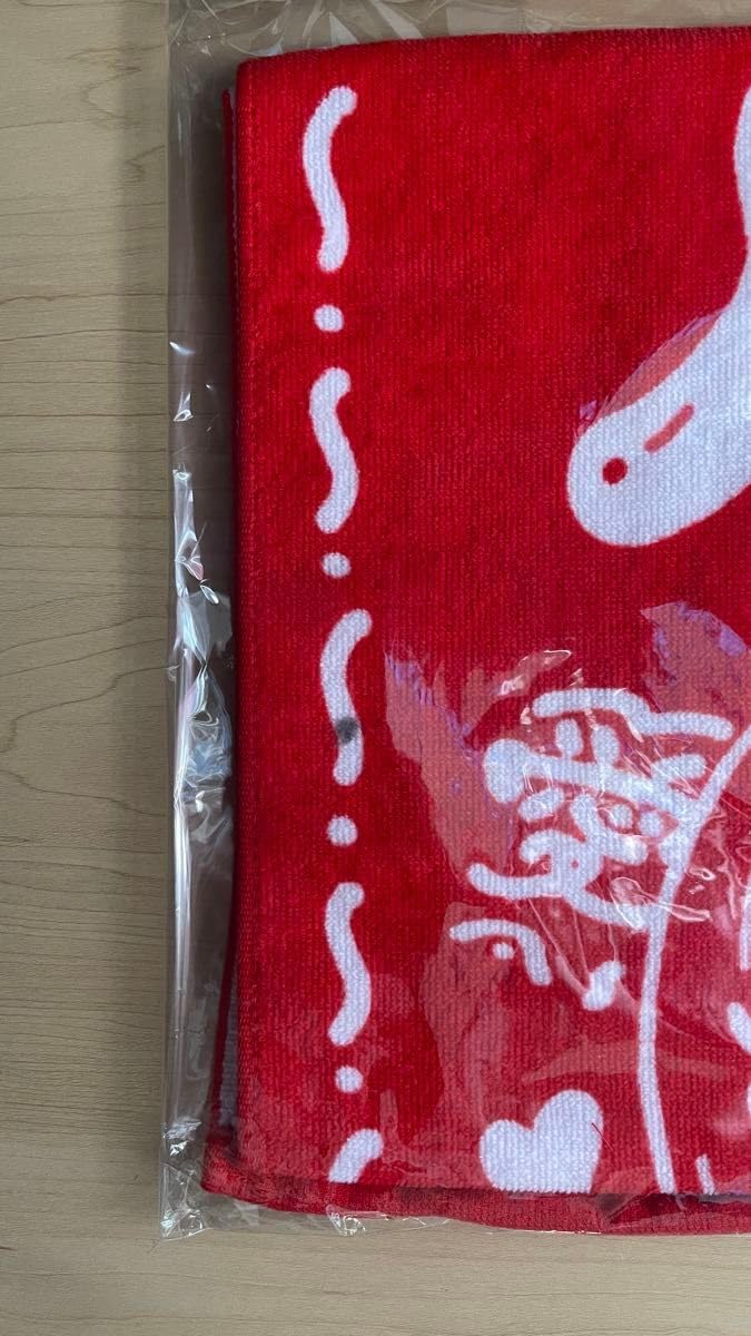 Amazon.co.jp: あいみょん 彼氏有無タオル ロッキンフェスグッズ 赤 白