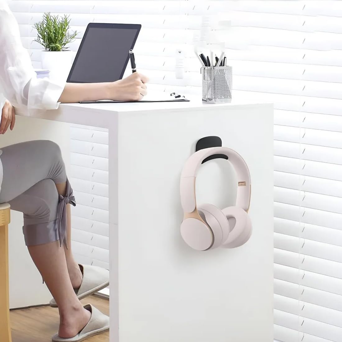 IKOPFLN 4 Pezzi Supporto da Parete per Cuffie Universale GancioAppendi Cuffie Staffa Stand al Muro, alla Scrivania al Tavolo (Nero e Bianco)