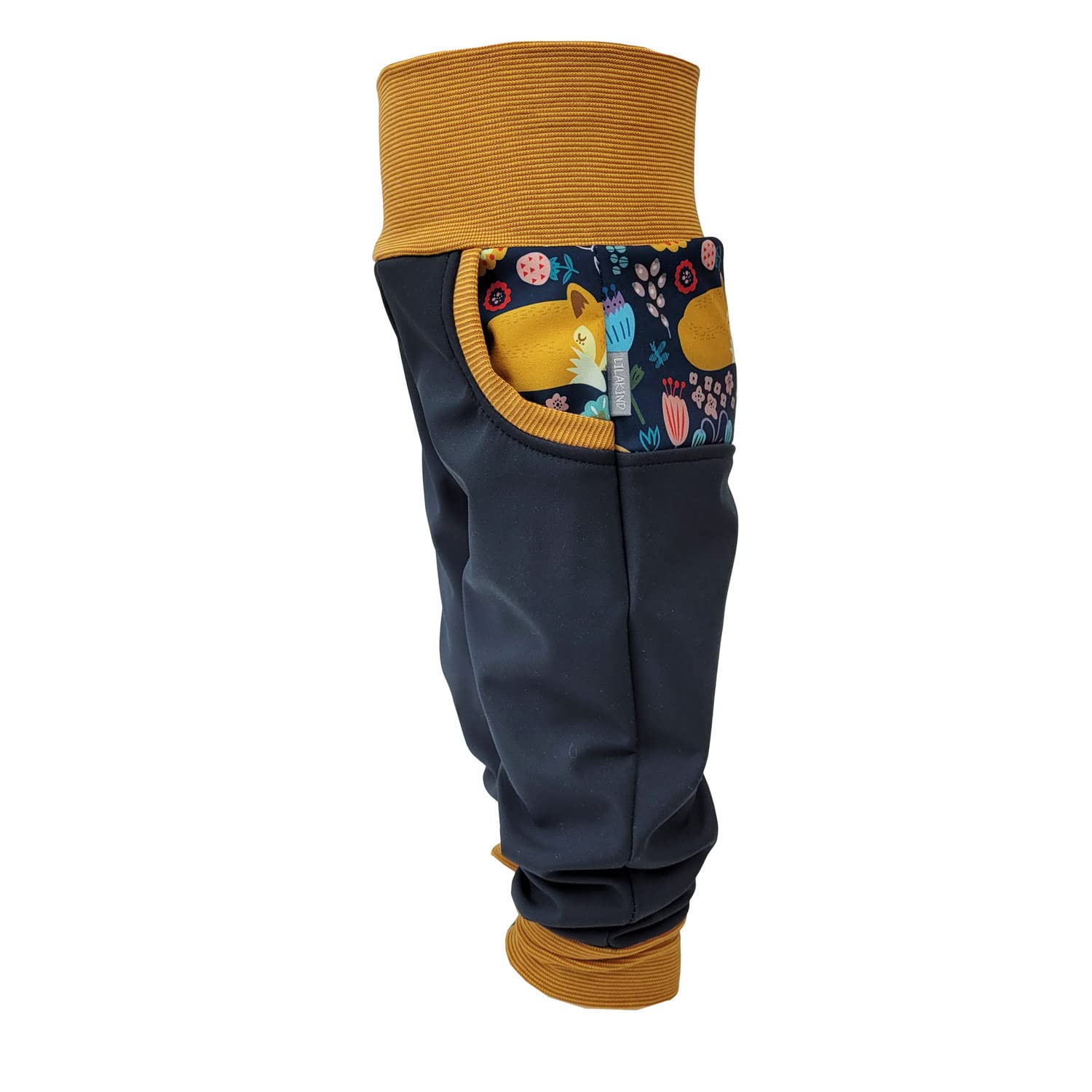 Lilakind Softshellhose Kinder Waldtiere Braun | Gefütterte Outdoorhose | Winddicht Wasserabweisend | Größen 74-122