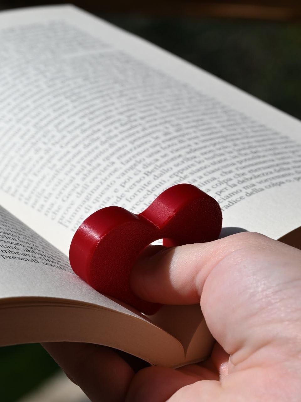Plastik Kalpli Kitap Tutucu