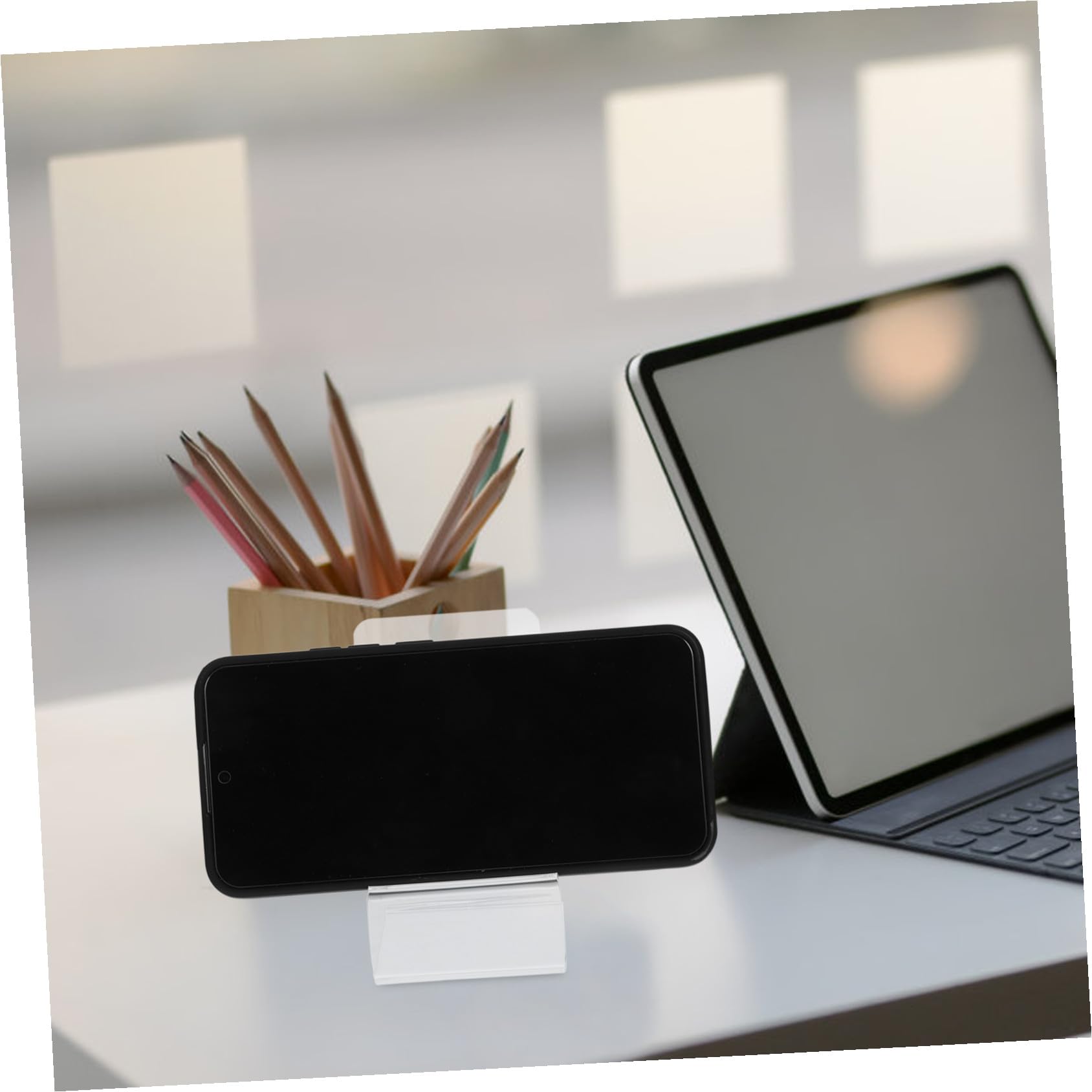Kisangel Supporti per Telefono da Scrivania in Acrilico 10 Pezzi per Ufficio e Casa, Porta Cellulare da Tavolo Salvaspazio per Esposizione e Ricarica Comoda
