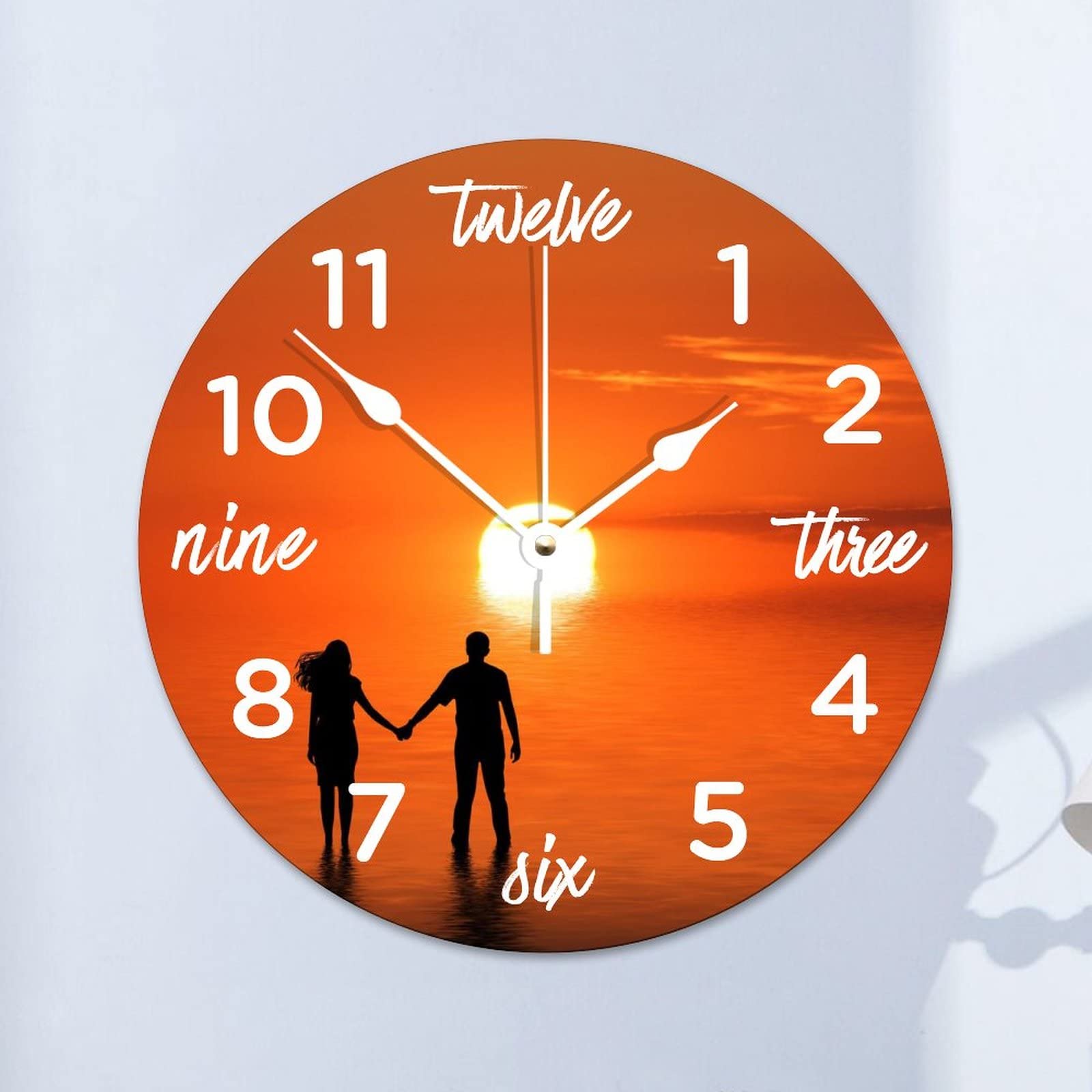 Horloge murale 38 cm au design romantique et finitions soignees pour la maison